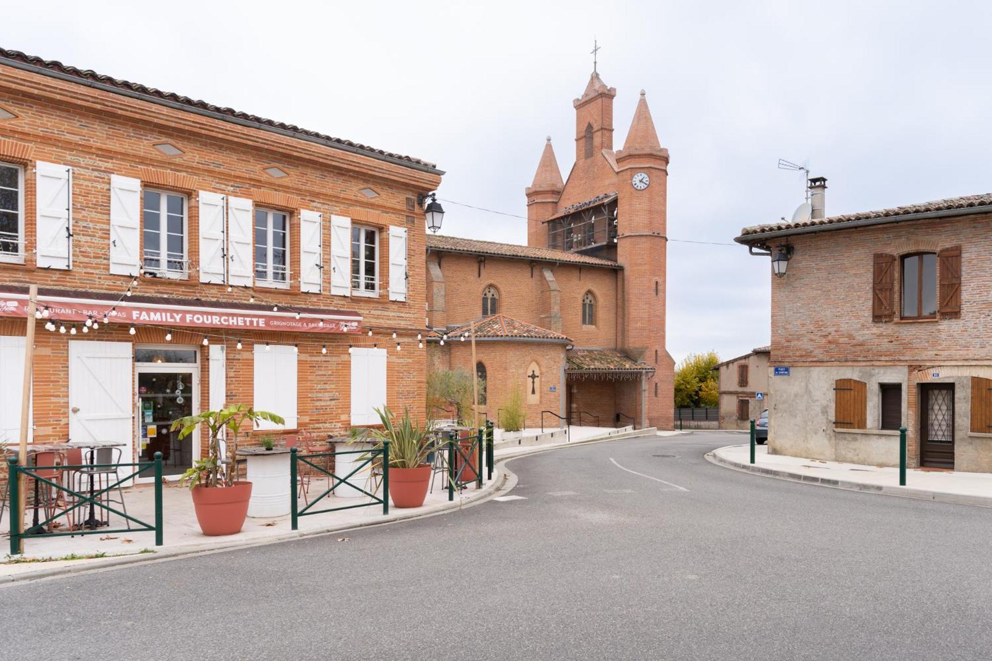 Sur La Place , Centre Village Cosy & Calme 2Ch Lapeyrouse-Fossat エクステリア 写真
